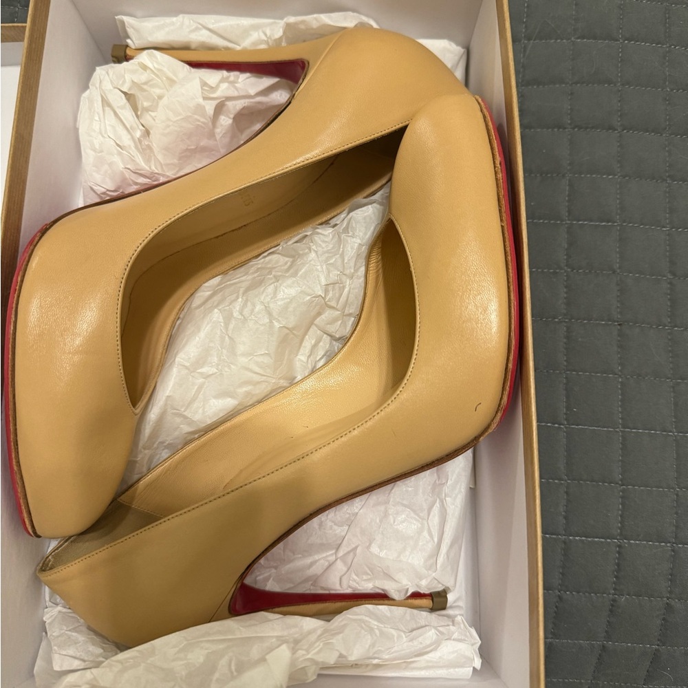 Christian Louboutin Breche Napa Pumps - Picture 12 of 13